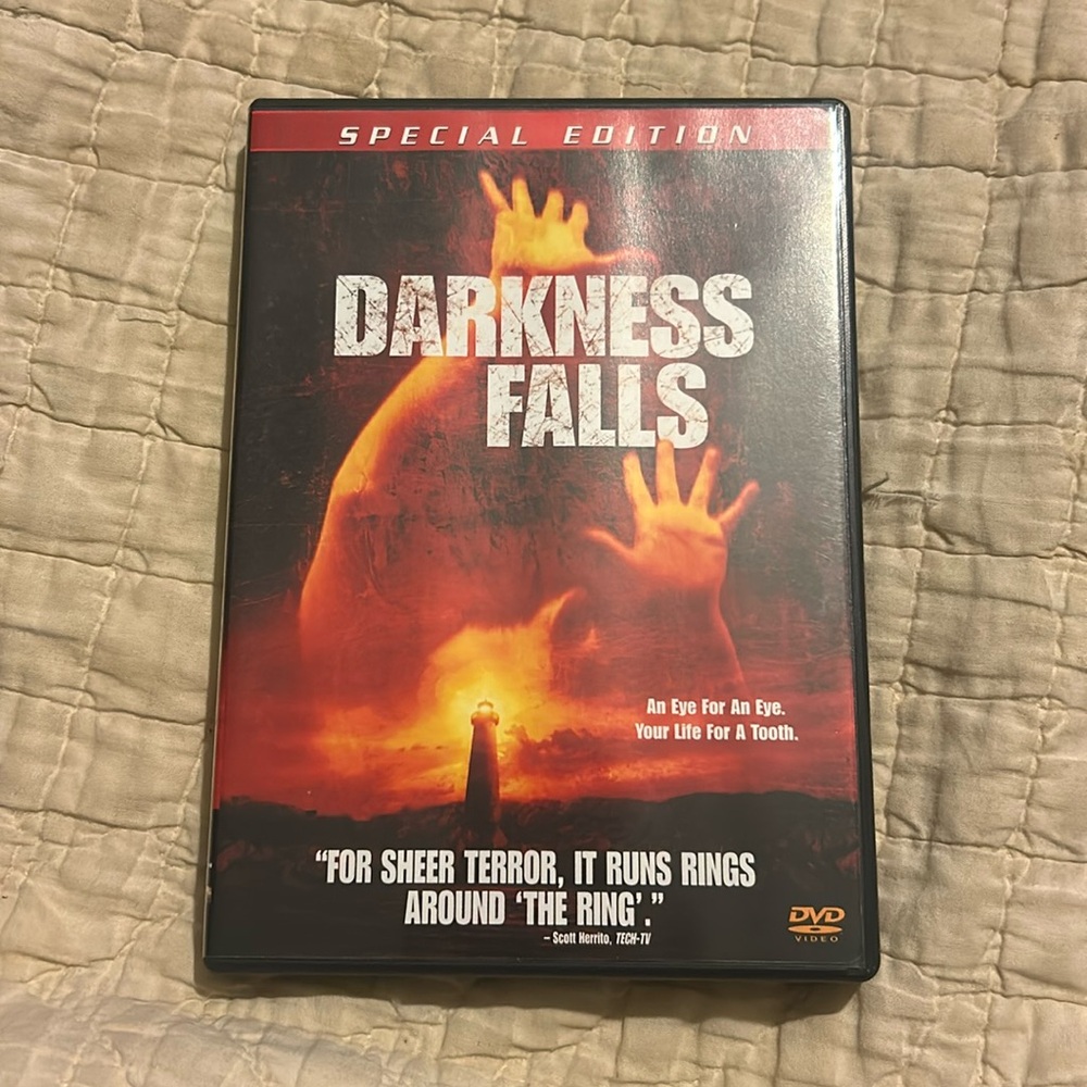 Darkness Falls DVD